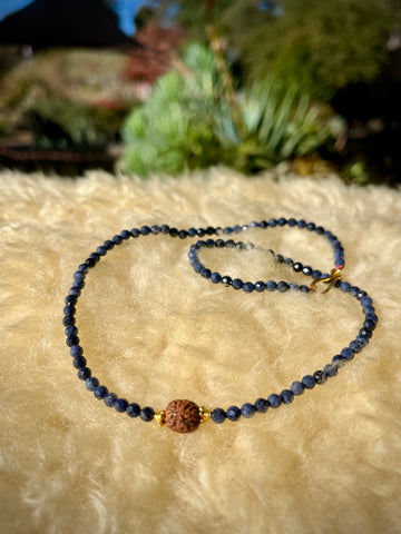 Sapphire choker necklace with 8 mukhi chikna rudraksha from balimalas.com